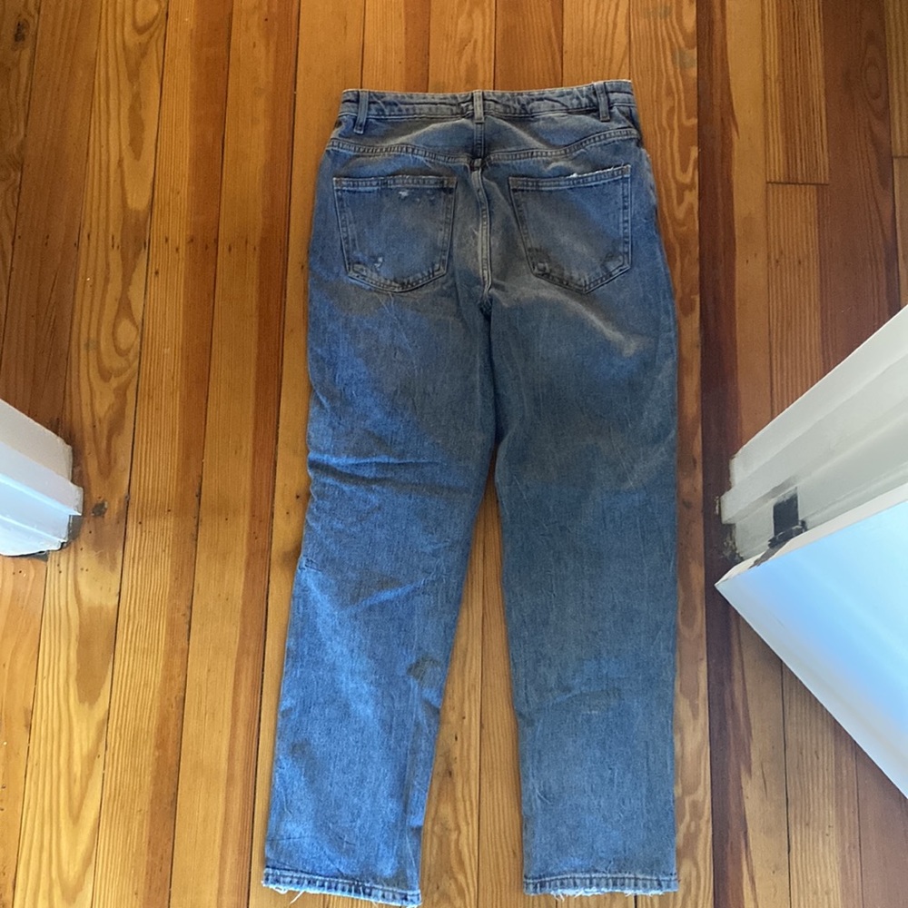 Jeans - Picture 2 of 3